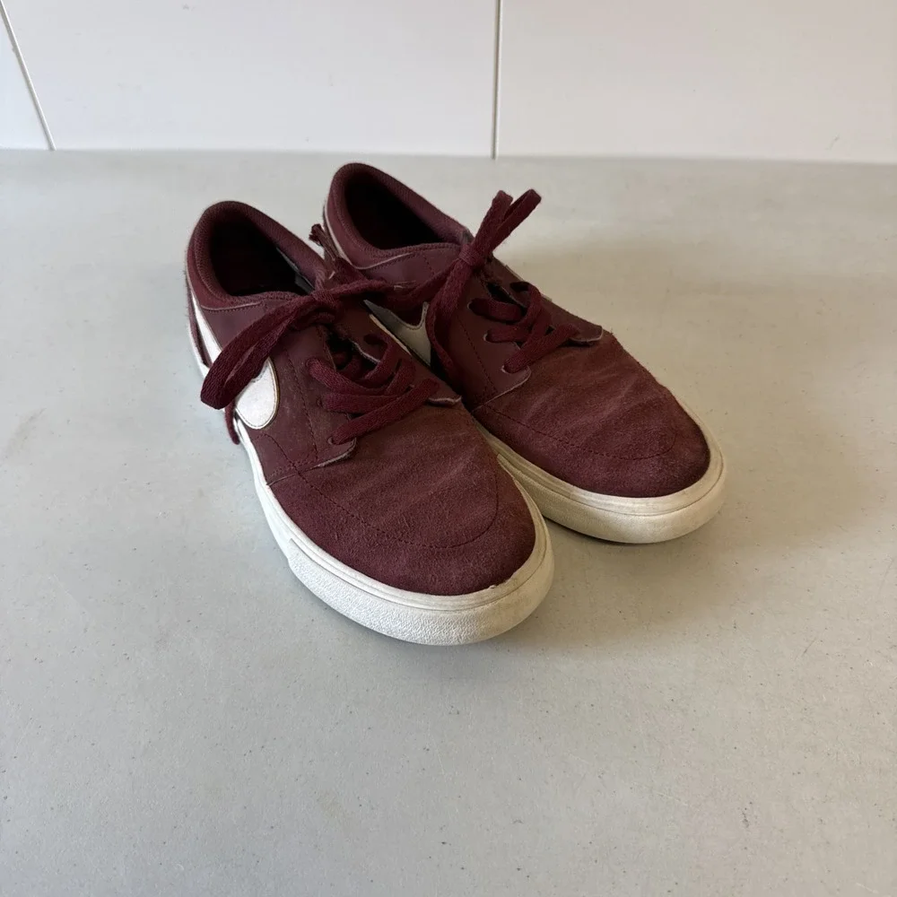 Nike Boys SB Portmore II Maroon Suede Skate Sneakers 905208-600 Size 4Y